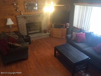 2222 Sparrow Rd, Bushkill, PA 18324 - photo 4