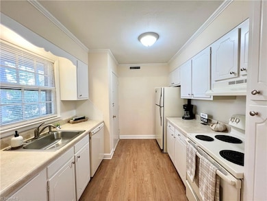 2970 Carriage Dr, Winston Salem, NC 27106 - photo 3