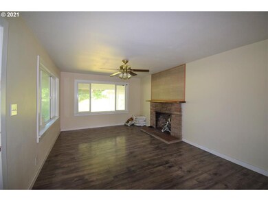 20601 Oregon 42, Myrtle Point, OR 97458 - photo 6