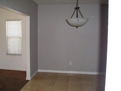 543 W Plum St, Compton, CA 90222 - photo 3