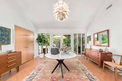 2127 S Helena St, Spokane, WA 99203 - photo 2