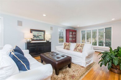 334 Varnum Dr, East Greenwich, RI 02818 - photo 4