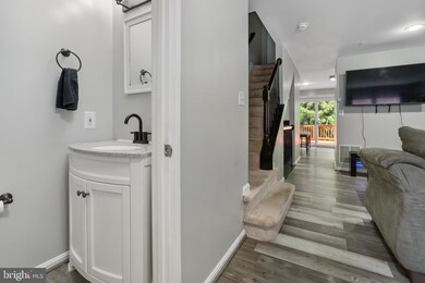 10858 Will Painter Dr, Owings Mills, MD 21117 - photo 3