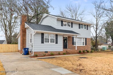 1402 Clifton Rd, Jacksonville, NC 28540 - photo 2