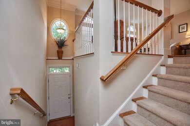 9054 Tanyard Ln, Lorton, VA 22079 - photo 3