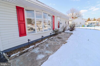 1326 Dartmouth Rd, York, PA 17404 - photo 5