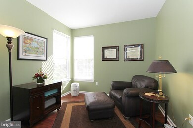 46745 Hollow Mountain Place, Sterling, VA 20164 - photo 5