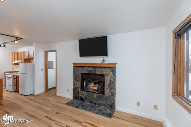 05-Living Room MS_8569-Edit