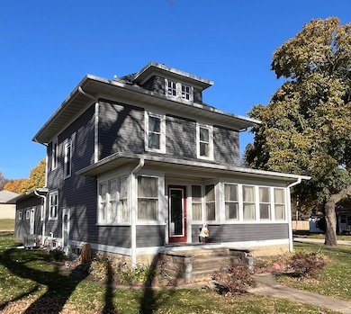 601 W Robins Ave, Graettinger, IA 51342 - photo 4