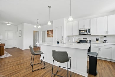 1728 Vankar Dr unit 307, Virginia Beach, VA 23456 - photo 5