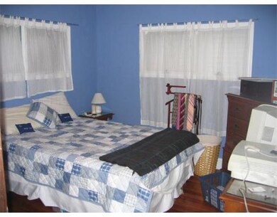 13 Lexington St, Watertown, MA 02472 - photo 6