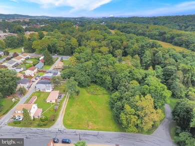 951 Plane St, Columbia, PA 17512 - photo 3