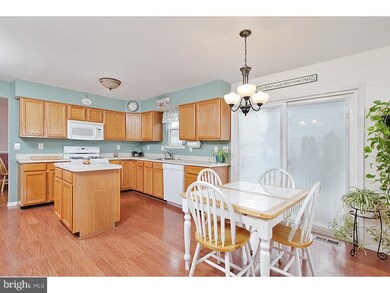 32 Salisbury Way, Swedesboro, NJ 08085 - photo 3