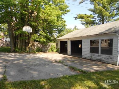 910 Powers St, New Haven, IN 46774 - photo 3