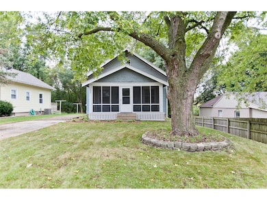 399 28th Ave SW, Cedar Rapids, IA 52404 - photo 4