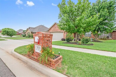 2632 SE 9th Cir, Moore, OK 73160 - photo 2