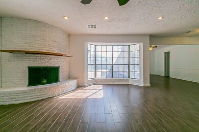 8219 Hazen St, Houston, TX 77036 - photo 5