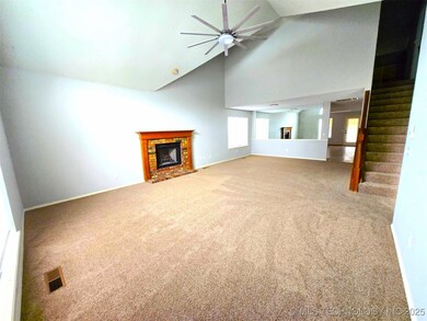 12404 E 35th St, Tulsa, OK 74146 - photo 3