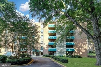Lafayette Park unit 209, Falls Church, VA 22041 - photo 6