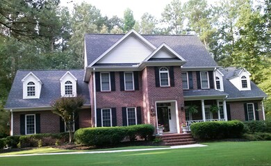 209 Lakeshore Dr Front