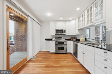 919 Latimer St unit A7, Philadelphia, PA 19107 - photo 7