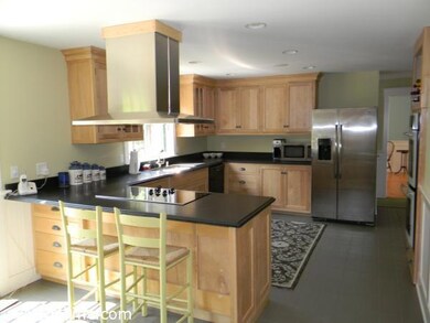 6 Trustees Ln, Chilmark, MA 02535 - photo 3