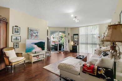 804 E Windward Way unit 201, Lantana, FL 33462 - photo 5