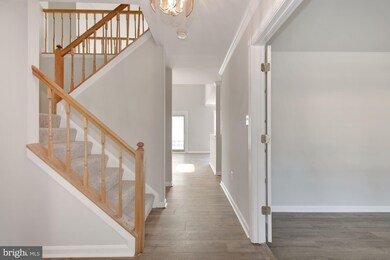 118 Connemara Dr, Sterling, VA 20164 - photo 5