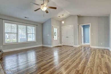 4401 Huntsman Ct Castle Hayne-small-007-