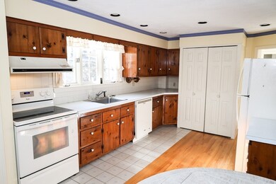 25 Pine St, Danvers, MA 01923 - photo 6