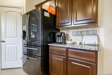 133 Leather Oak Loop, San Marcos, TX 78666 - photo 3