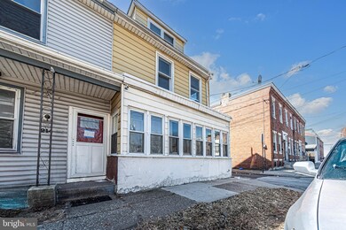 212 Middlesex St, Gloucester City, NJ 08030 - photo 5