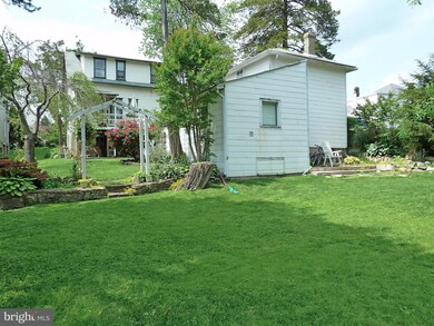 114 Cedar Ave, Willow Grove, PA 19090 - photo 2