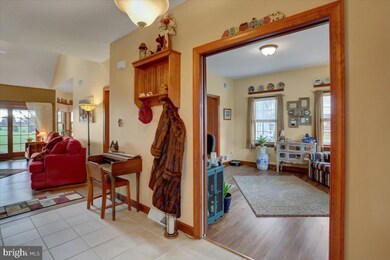 858 Pine Stump Rd, Chambersburg, PA 17202 - photo 5