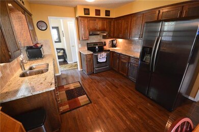 20901 W 52nd St, Shawnee, KS 66218 - photo 5