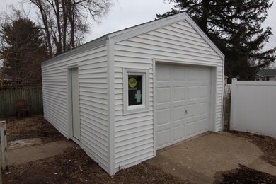 1217 Ridgeway St NE, Grand Rapids, MI 49505 - photo 4