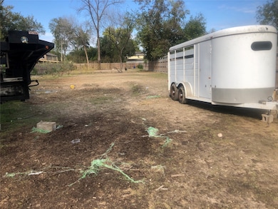 2208 Dewalt St, Houston, TX 77088 - photo 5