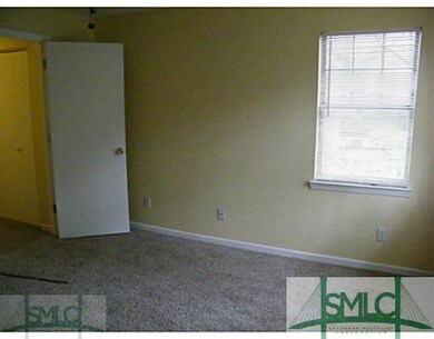 Master Bedroom. Large Master Suite w/ His & Hers c