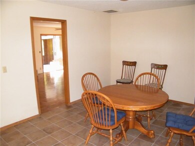 5917 Kingston Rd, Oklahoma City, OK 73122 - photo 3