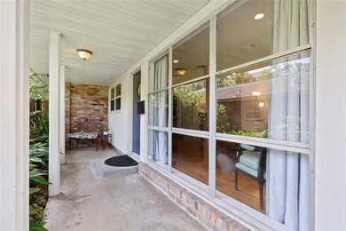 1517 Ronson Rd, Houston, TX 77055 - photo 2