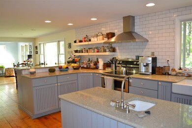 300 Newmarket Rd, Durham, NH 03824 - photo 4