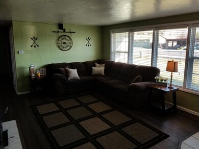 4619 Bristol Ave, Klamath Falls, OR 97603 - photo 2