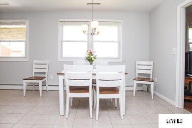 435 Mayfair Dr, Lincoln, IL 62656 - photo 6