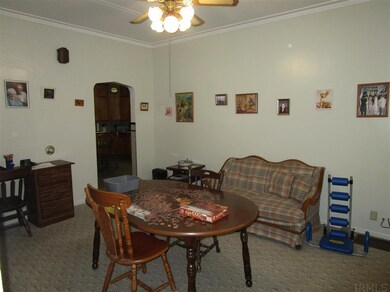 Could also be 2nd family room