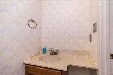 77 W Broad St, Bethlehem, PA 18018 - photo 7