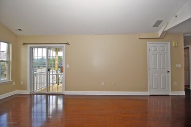 227 Vasser Dr unit 227, Piscataway, NJ 08854 - photo 5