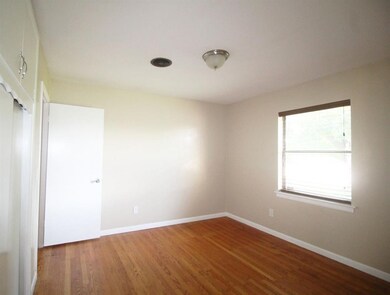 5713 N Sapulpa Ave, Oklahoma City, OK 73112 - photo 4