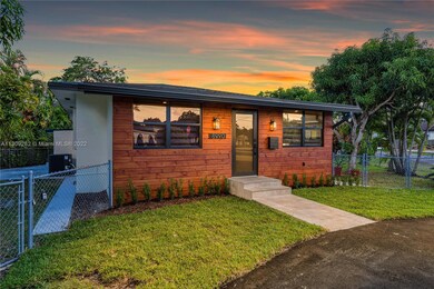 Front / NW Direction 