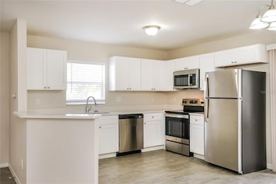 2427 18th St S, Saint Petersburg, FL 33712 - photo 5