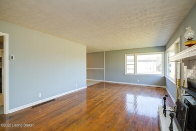 865 Bleemel Ln, Mount Washington, KY 40047 - photo 2